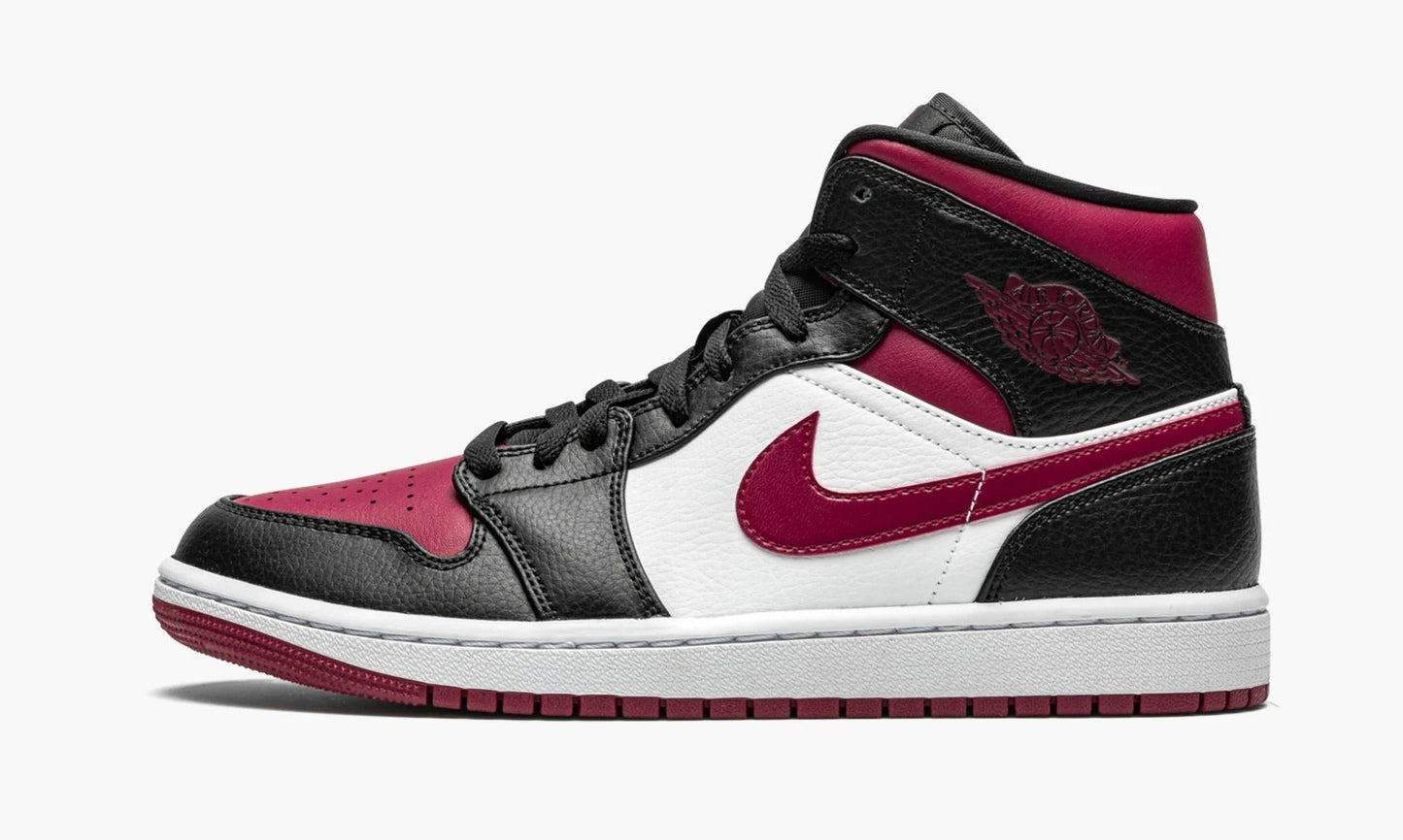 Air Jordan 1 Mid Bred Toe - 554724 066 | The Sortage