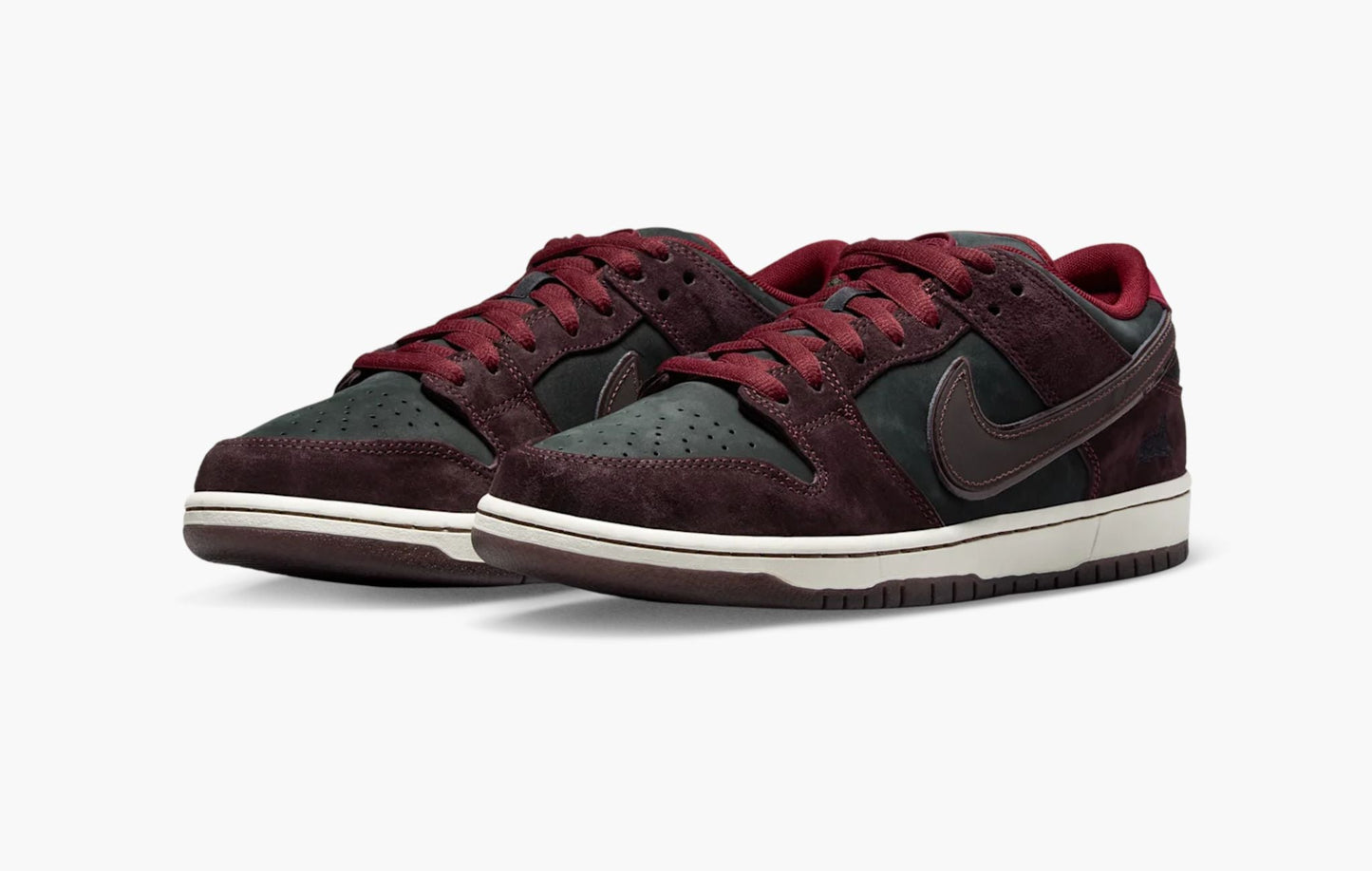 Nike SB Dunk Low Riot Skateshop - FZ1289 200 | The Sortage