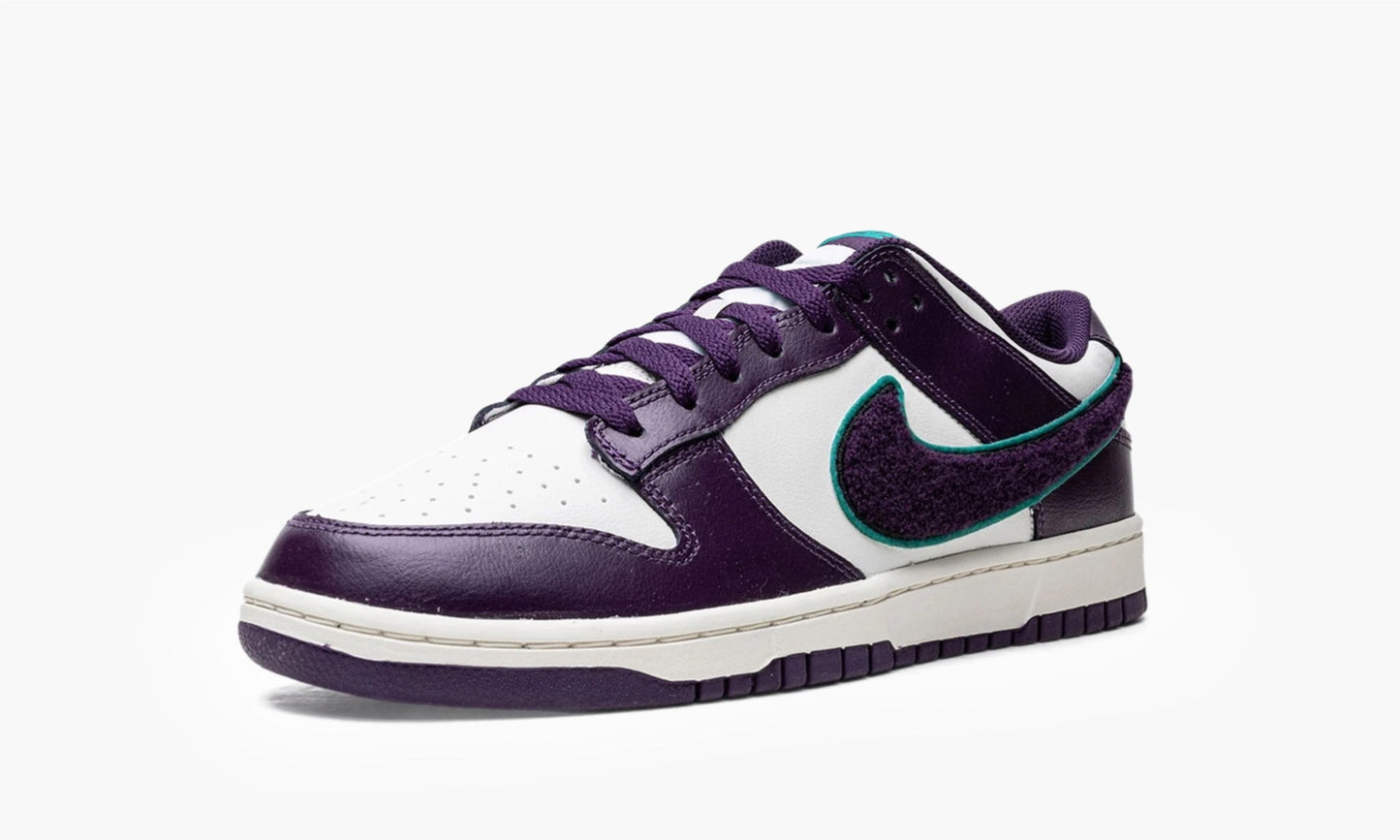 Dunk Low Chenille Swoosh Sail Grand Purple - DQ7683 100 | The Sortage