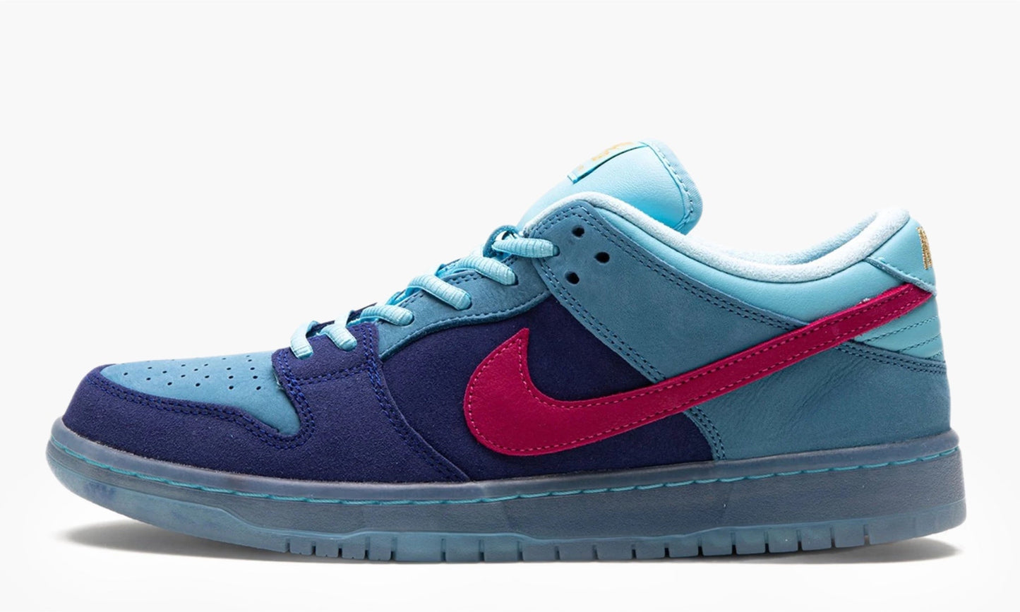 Nike SB Dunk Low Run The Jewels - DO9404 400 | The Sortage