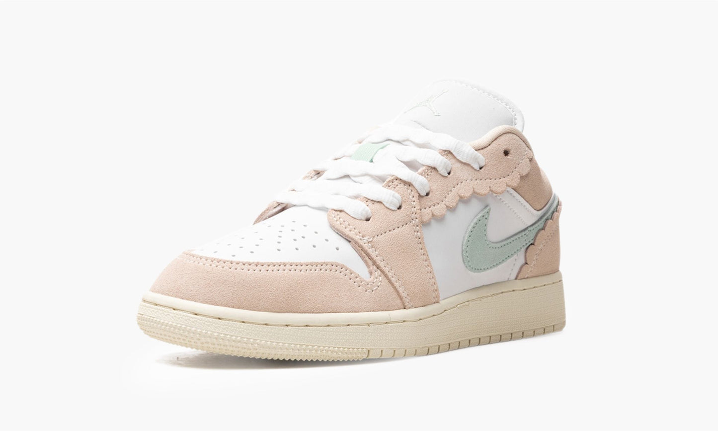Jordan 1 Low SE GS Scalloped Edge Guava Ice - DZ5356 800 | The Sortage