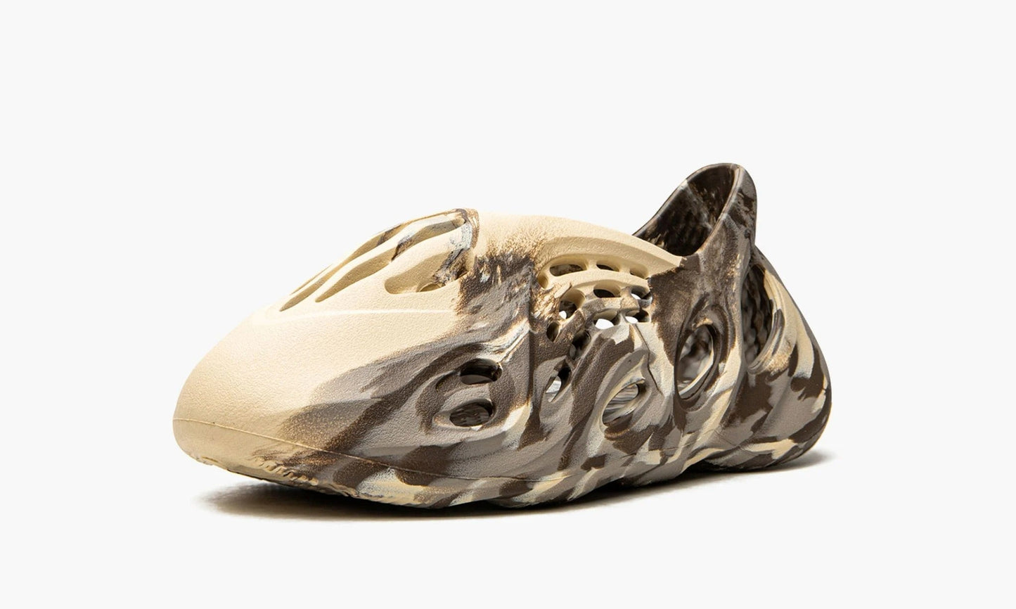 Yeezy Foam RNNR MX Cream Clay - GX8774 | The Sortage