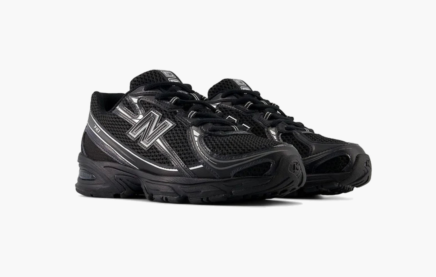 740v2 "Black Grey Silver"