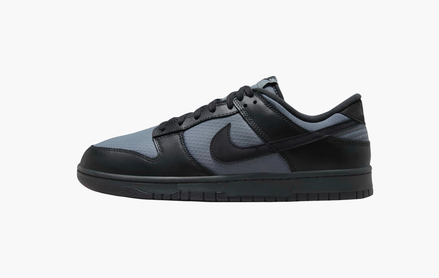 Dunk Low Retro SE "Off Noir Smoke Grey"