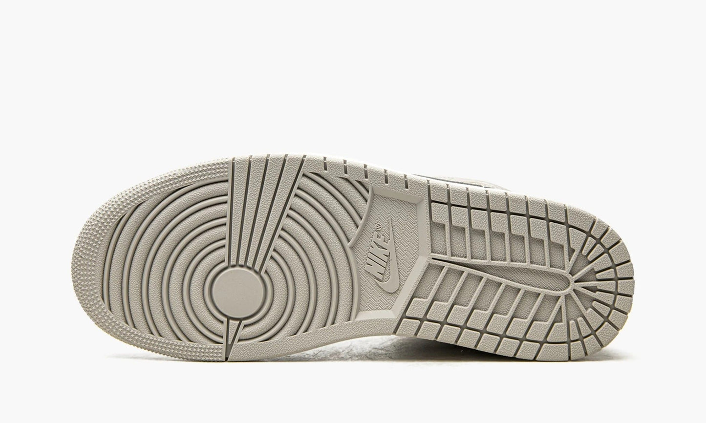 Air Jordan 1 Mid Linen - 554724 082 | The Sortage
