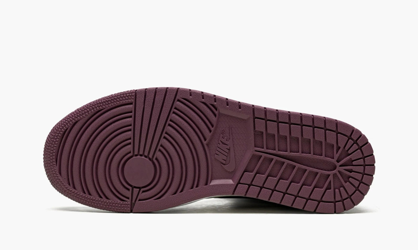 Air Jordan 1 Mid WMNS Light Mulberry - DC7267 500 | The Sortage