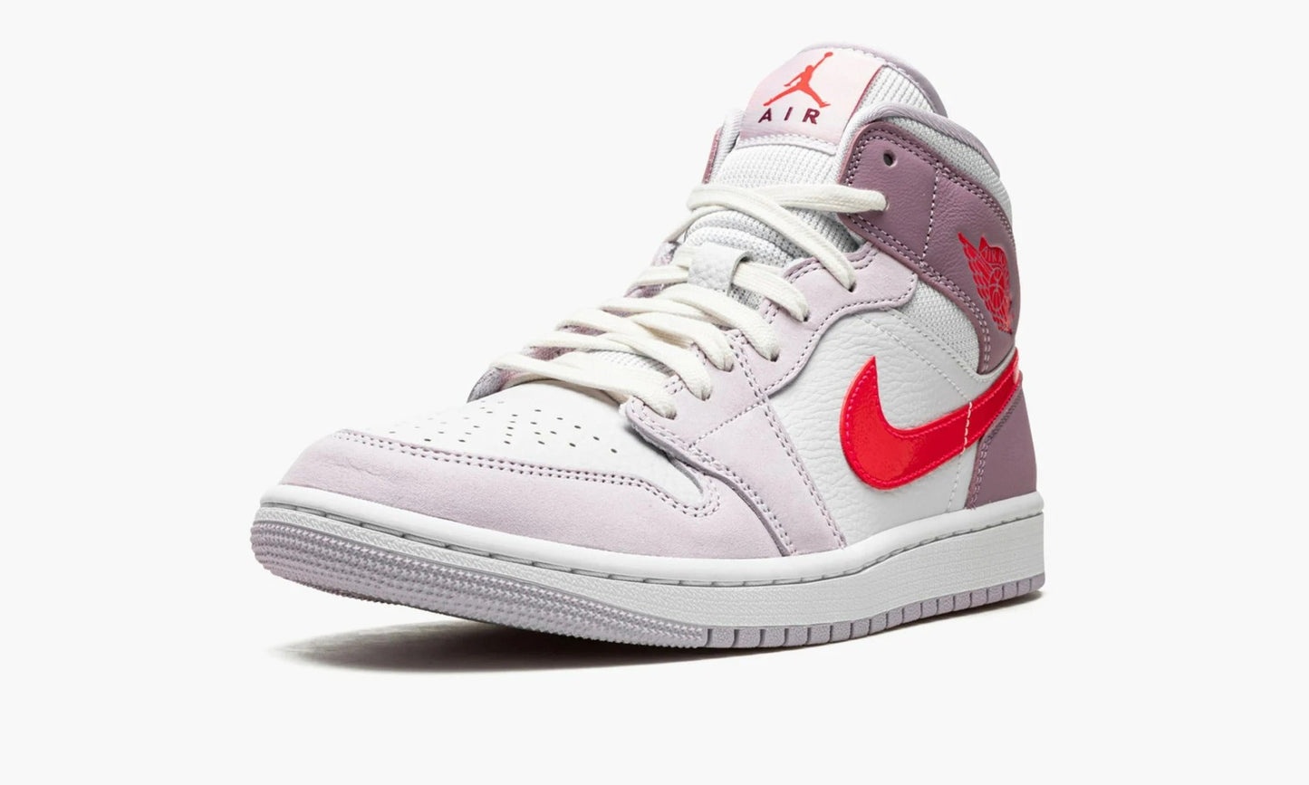 Air Jordan 1 Mid WMNS Valentine’s Day 2022 - DR0174 500