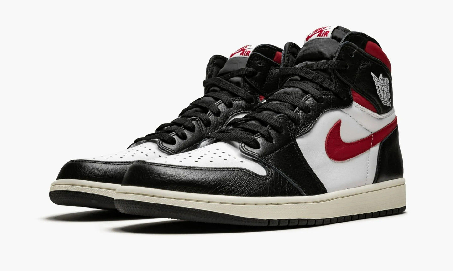 Air Jordan 1 High Gym Red - 555088 061 | The Sortage