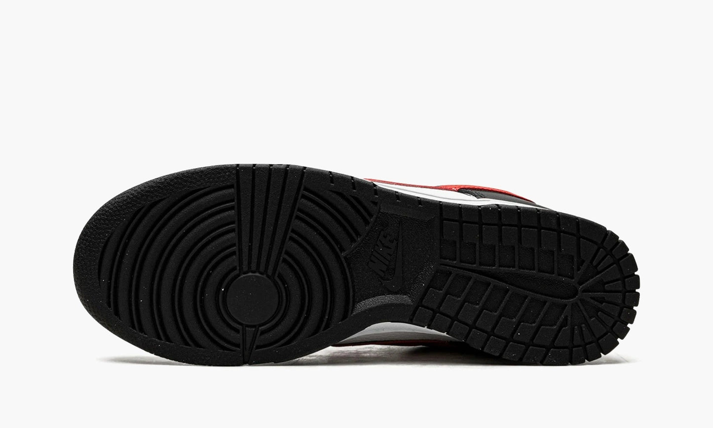 Dunk Low Retro Red Swoosh Panda - FB3354 001 | The Sortage