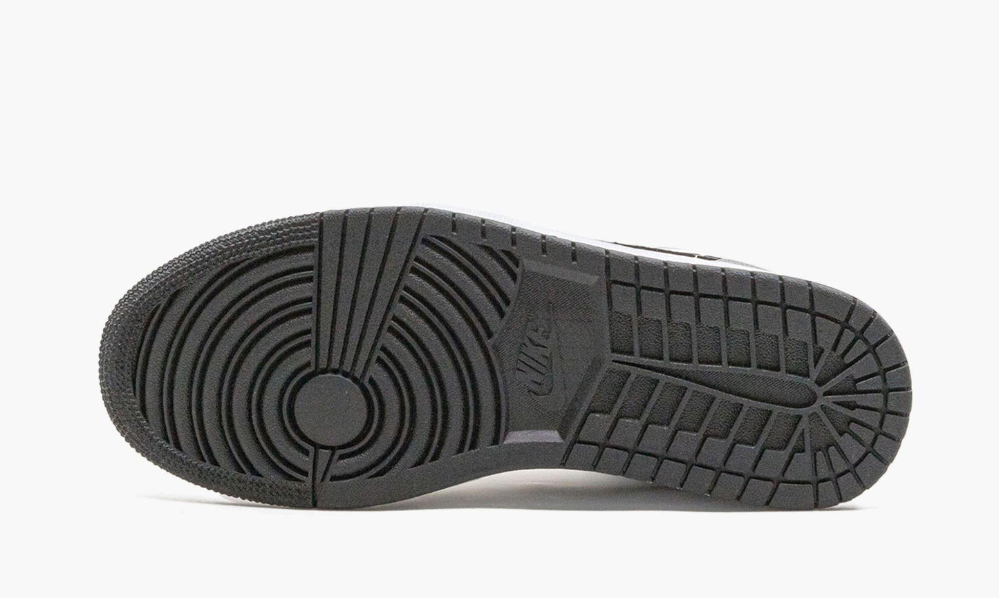 Air Jordan 1 Low Light Smoke Grey - 553558 030 | The Sortage