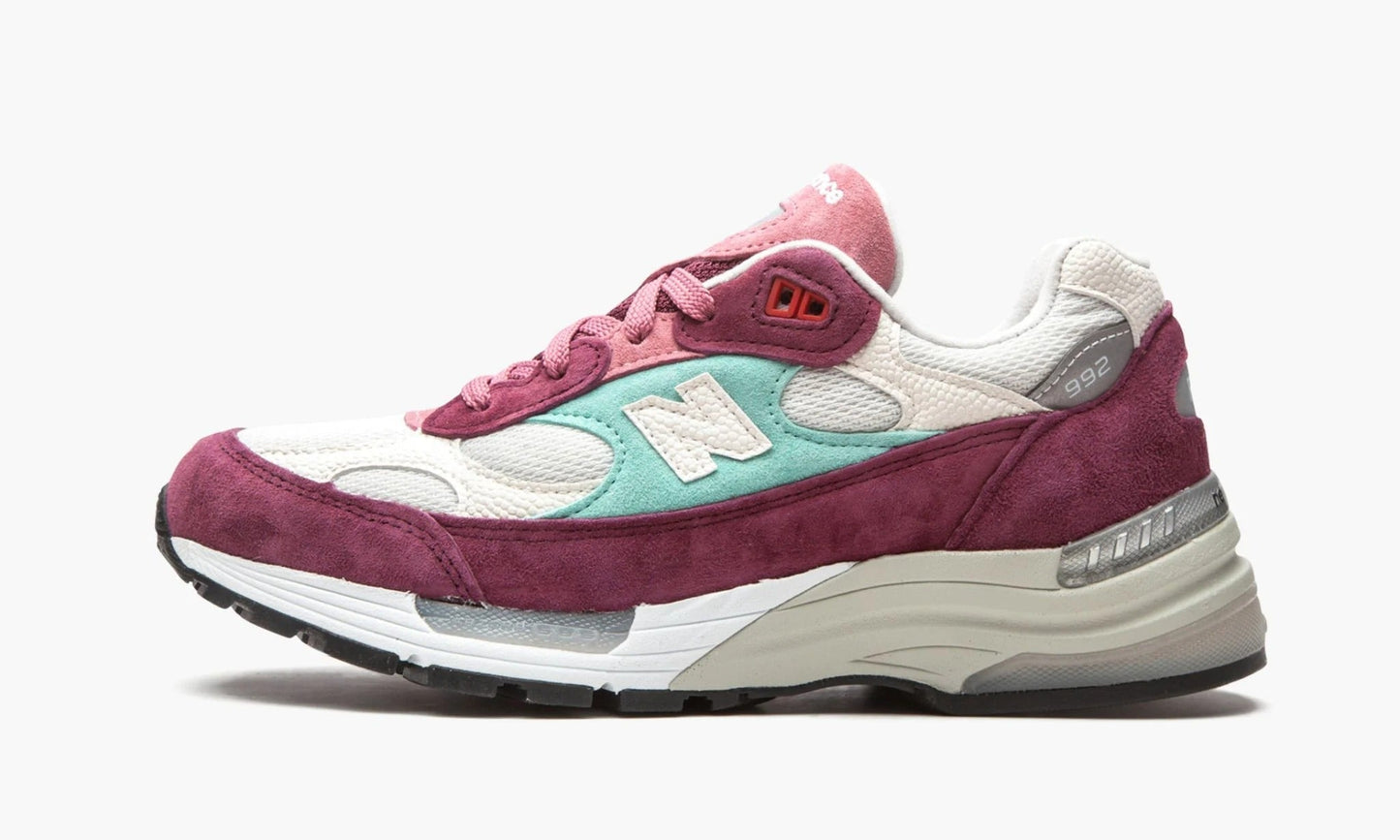 New Balance 992 Kith Kithmas Burgundy White - M992KB | The Sortage