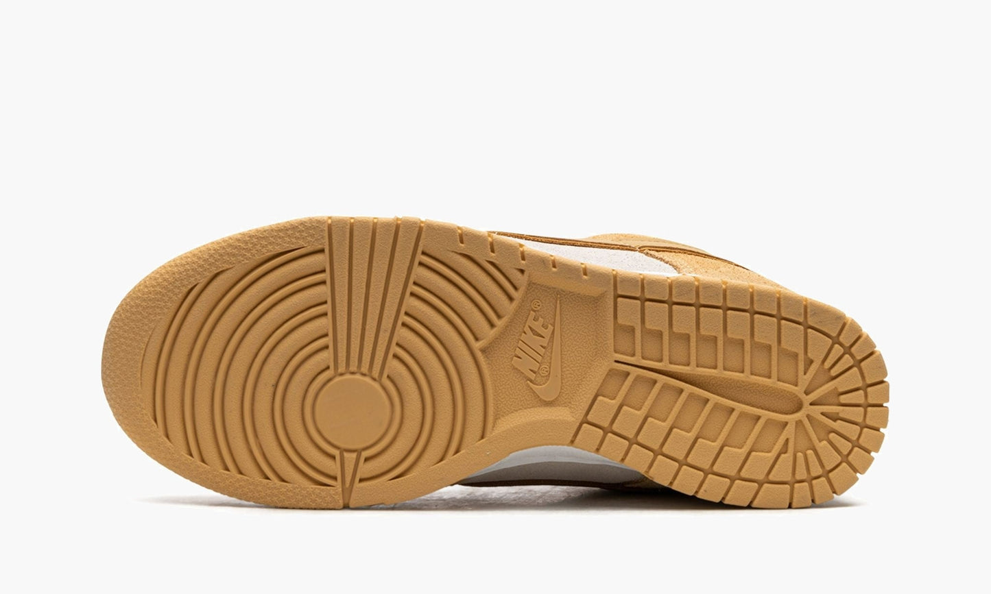 Dunk Low WMNS Celestial Gold Suede - DV7411 200 | The Sortage
