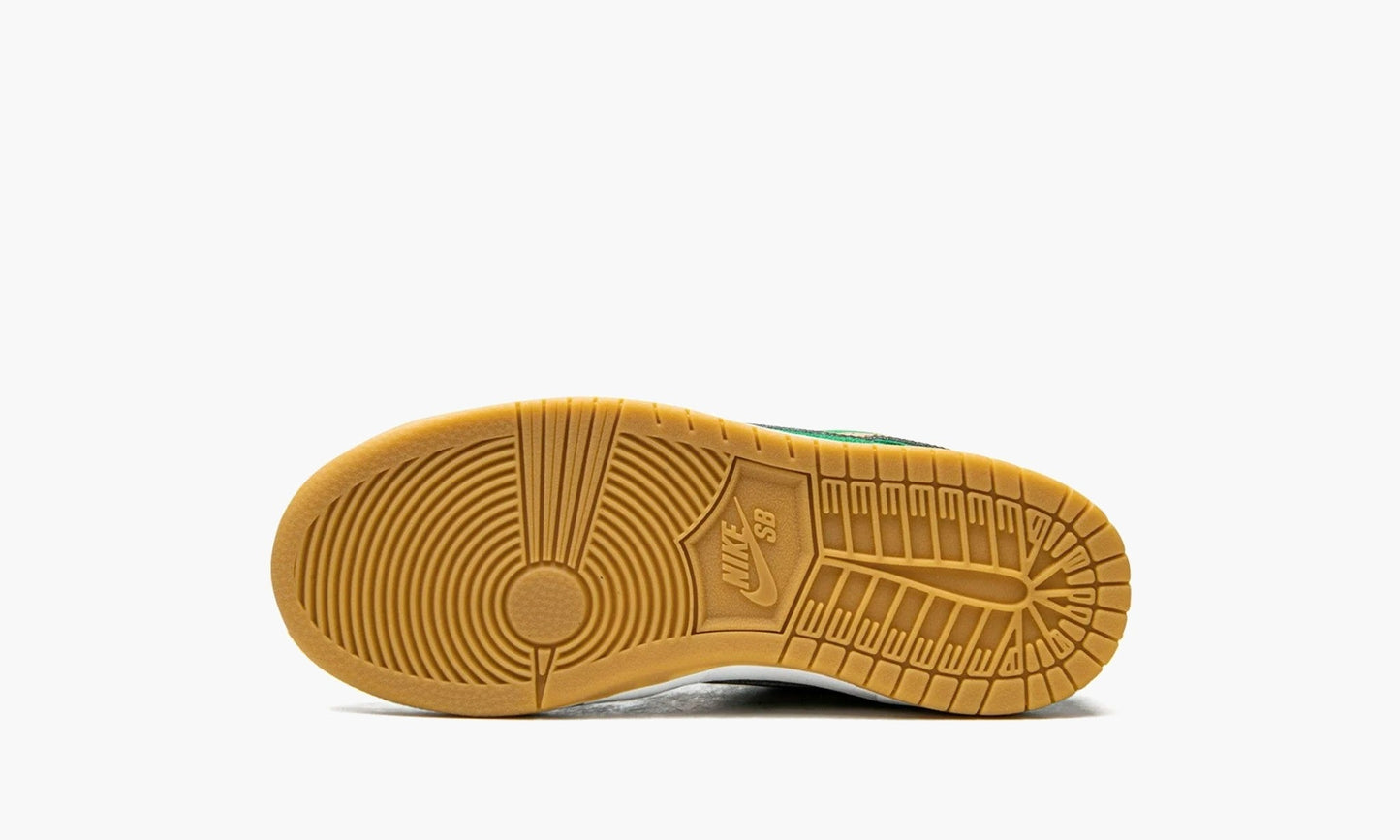 SB Dunk Low PS St. Patrick's Day 2022 - DN3675 303 | The Sortage