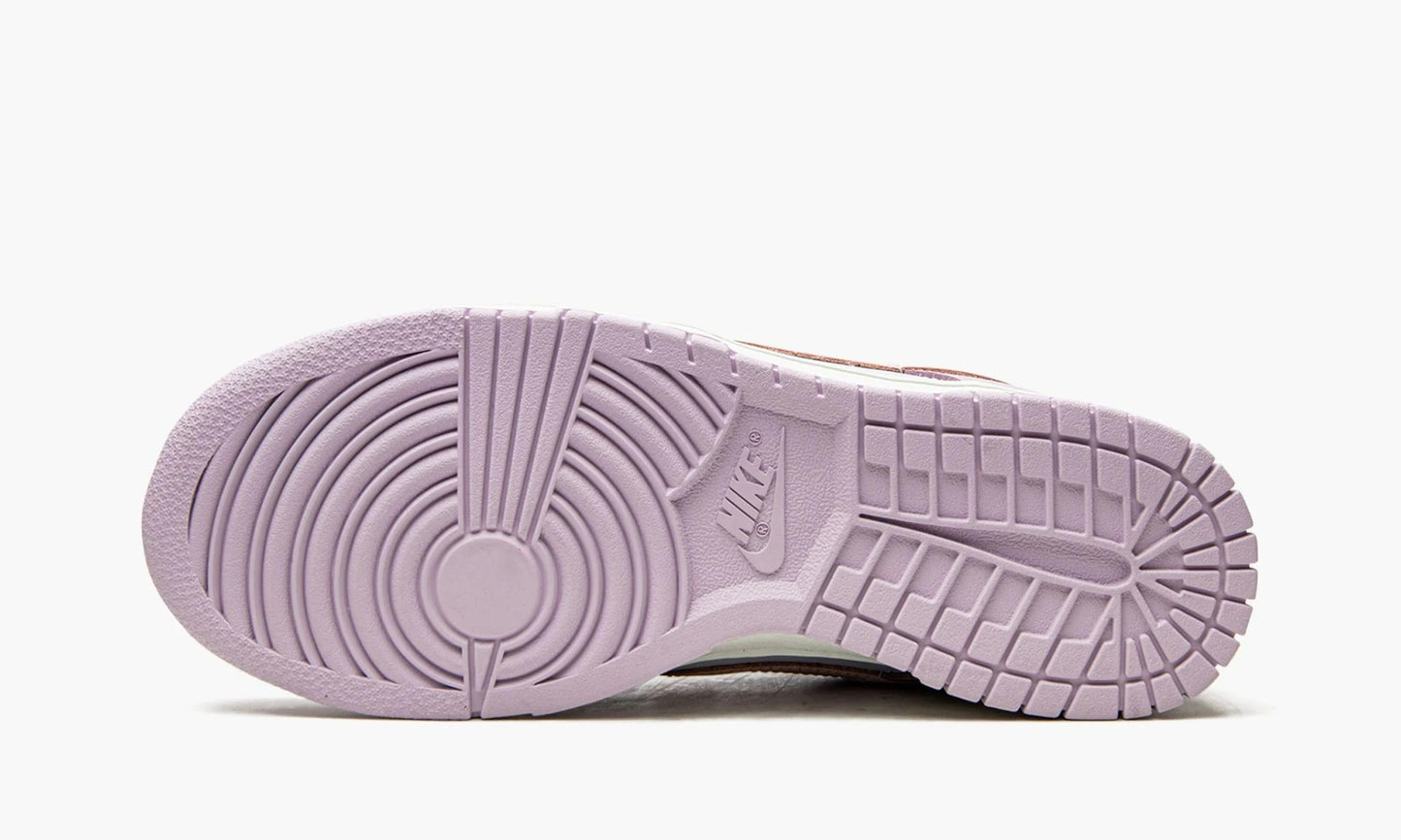 Dunk Low WMNS Easter 2022 - DD1503 001 | The Sortage