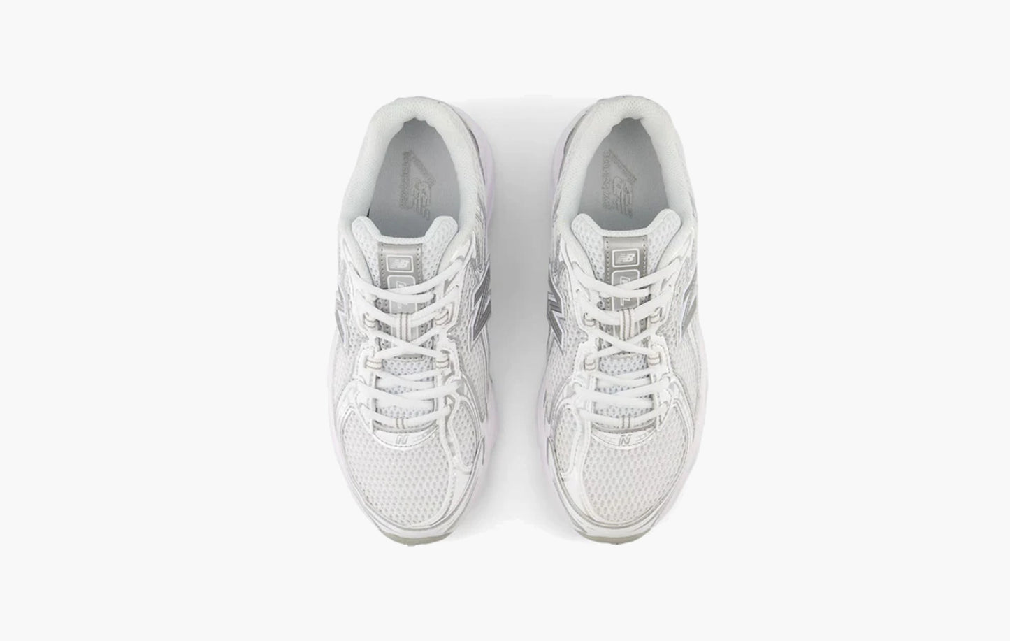 740v2 "White Silver Reflection"