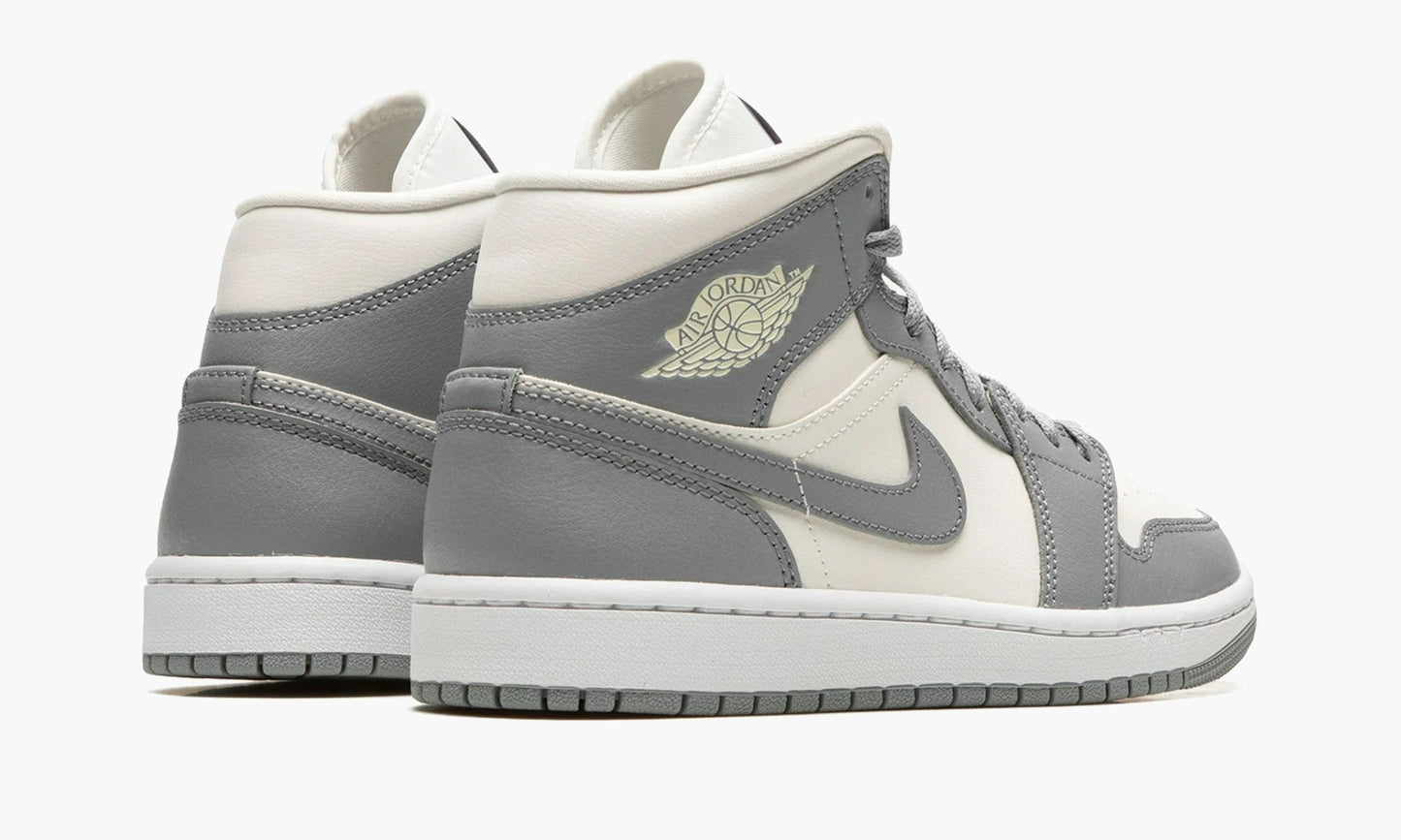 Air Jordan 1 Mid WMNS Stealth - BQ6472 115 | The Sortage