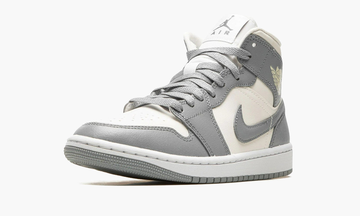 Air Jordan 1 Mid WMNS Stealth - BQ6472 115 | The Sortage
