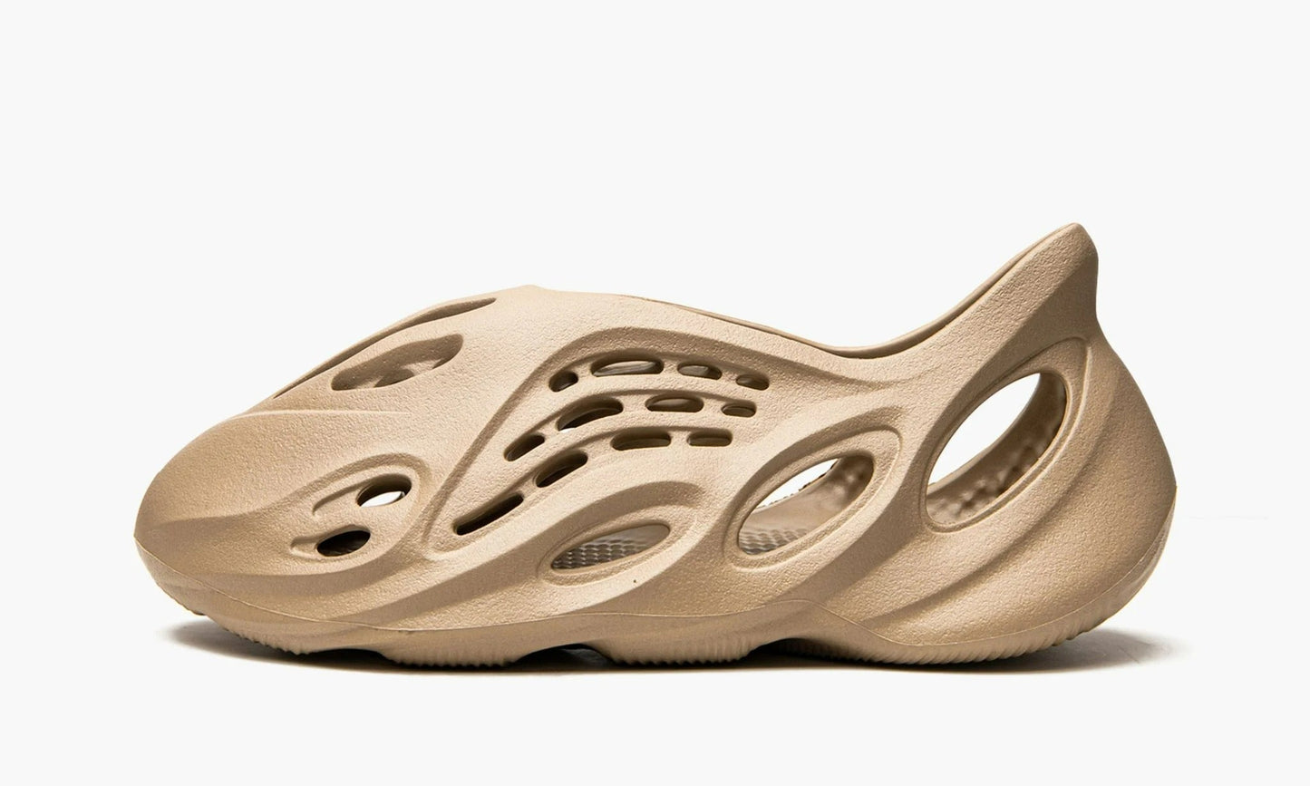 Yeezy Foam RNNR Mist - GV6774 | The Sortage