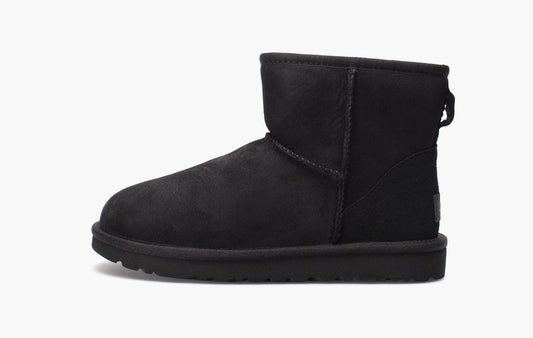 UGG Classic Mini II Boot WMNS Black - 1016222 BLK | The Sortage