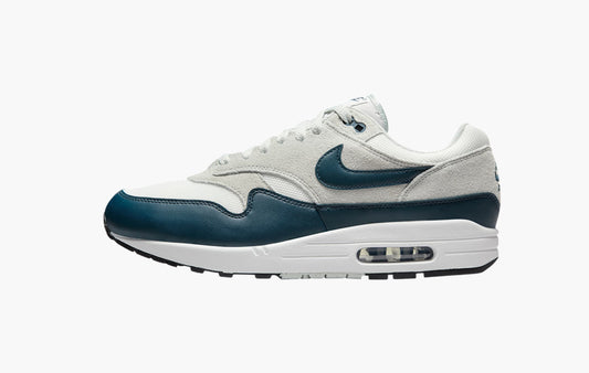 Air Max 1 Essential "Summit White Armory Navy"