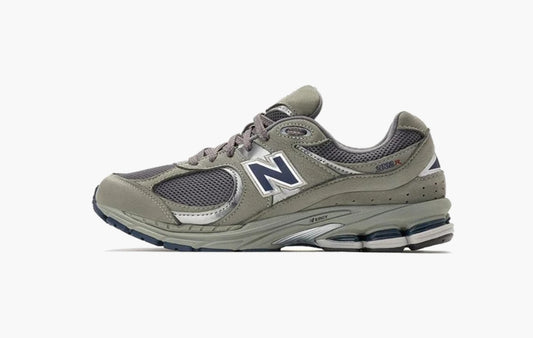 2002R "Light Grey"