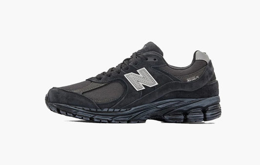 2002R "Vintage Black Grey"