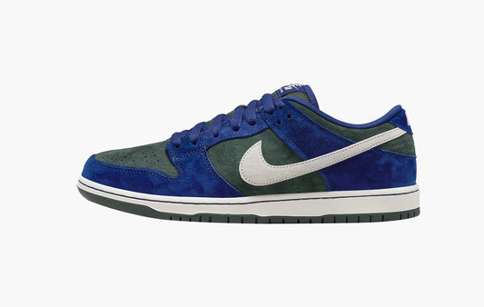 SB Dunk Low SB "Deep Royal Blue"
