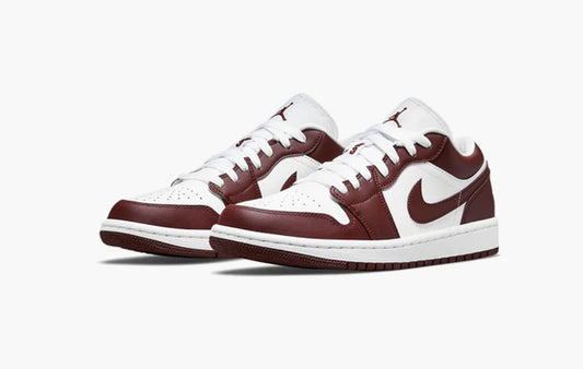Jordan 1 Low WMNS "Team Red"