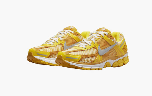 Zoom Vomero 5 "Yellow Ochre"