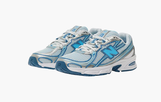 740v2 "Blue Agate White"