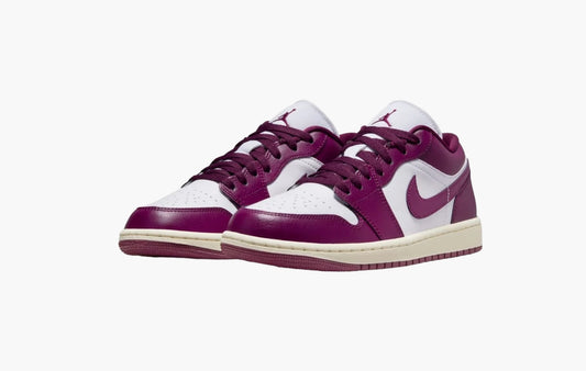 Jordan 1 Low WMNS "Bordeaux"