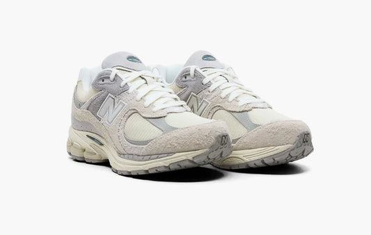 2002R "Linen"
