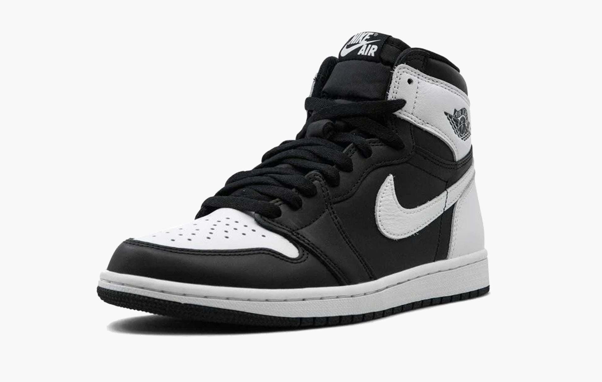 Air Jordan 1 Retro High OG Black White - DZ5485 010 | The Sortage