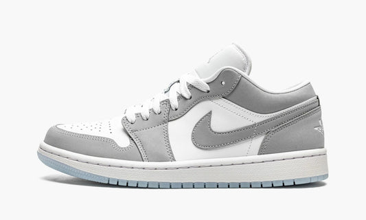 Air Jordan 1 Low WMNS Wolf Grey - DC0774 105 | The Sortage