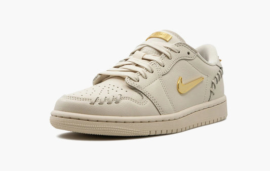 Air Jordan 1 Low WMNS Method of Make - Legend Light Brown - FN5032 200 | The Sortage