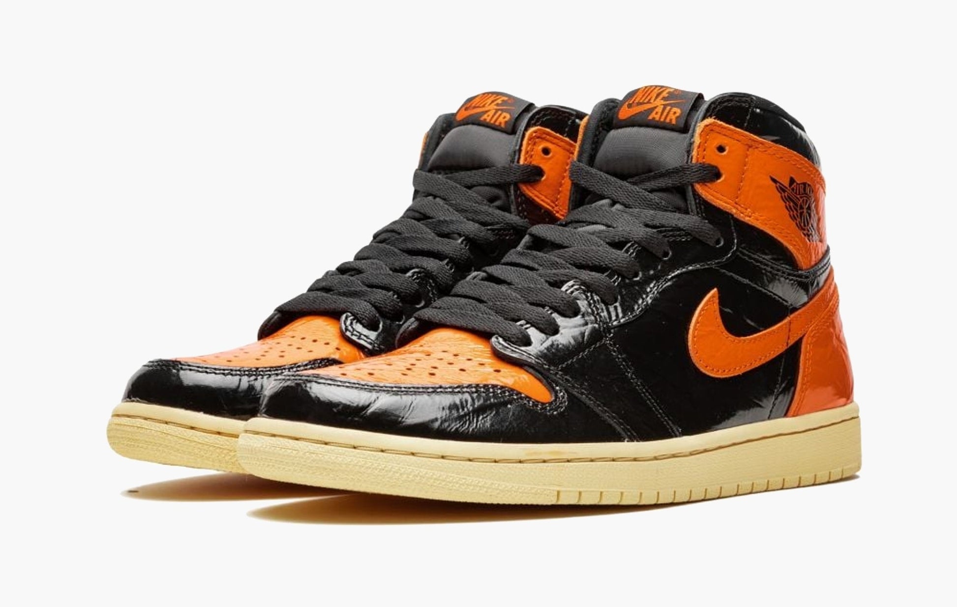 Air Jordan 1 Retro High Shattered Backboard 3.0 - 555088 028 | The Sortage