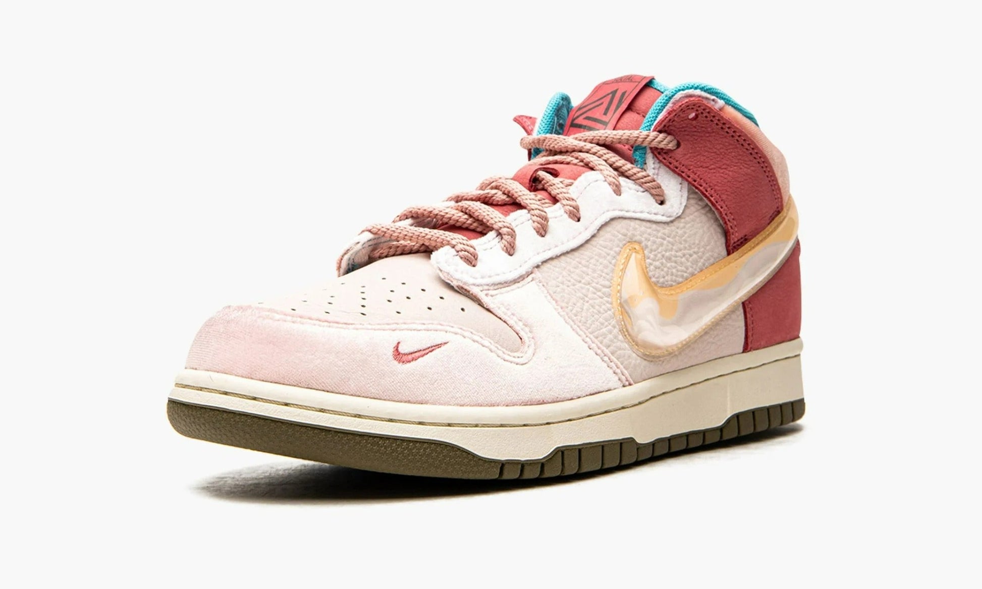 Dunk Mid Social Status Free Lunch Strawberry Milk - DJ1173 600