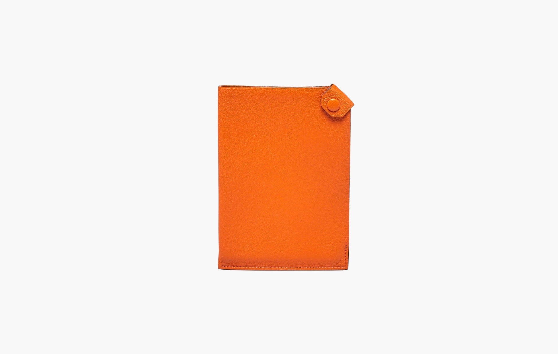 Hermes Tarmac Passport Holder Orange | The Sortage