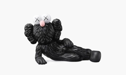 KAWS TIME OFF Vinyl Figure Black | The Sortage
