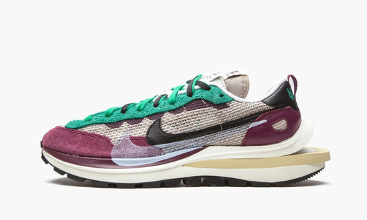 VaporWaffle Sacai Villain Red Neptune Green - DD3035 200