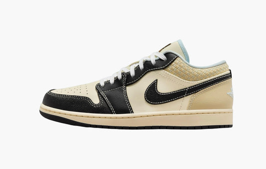 Air Jordan 1 Low SE "Coconut Milk Black Muslin"