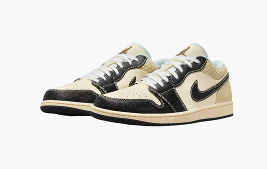 Air Jordan 1 Low SE "Coconut Milk Black Muslin"