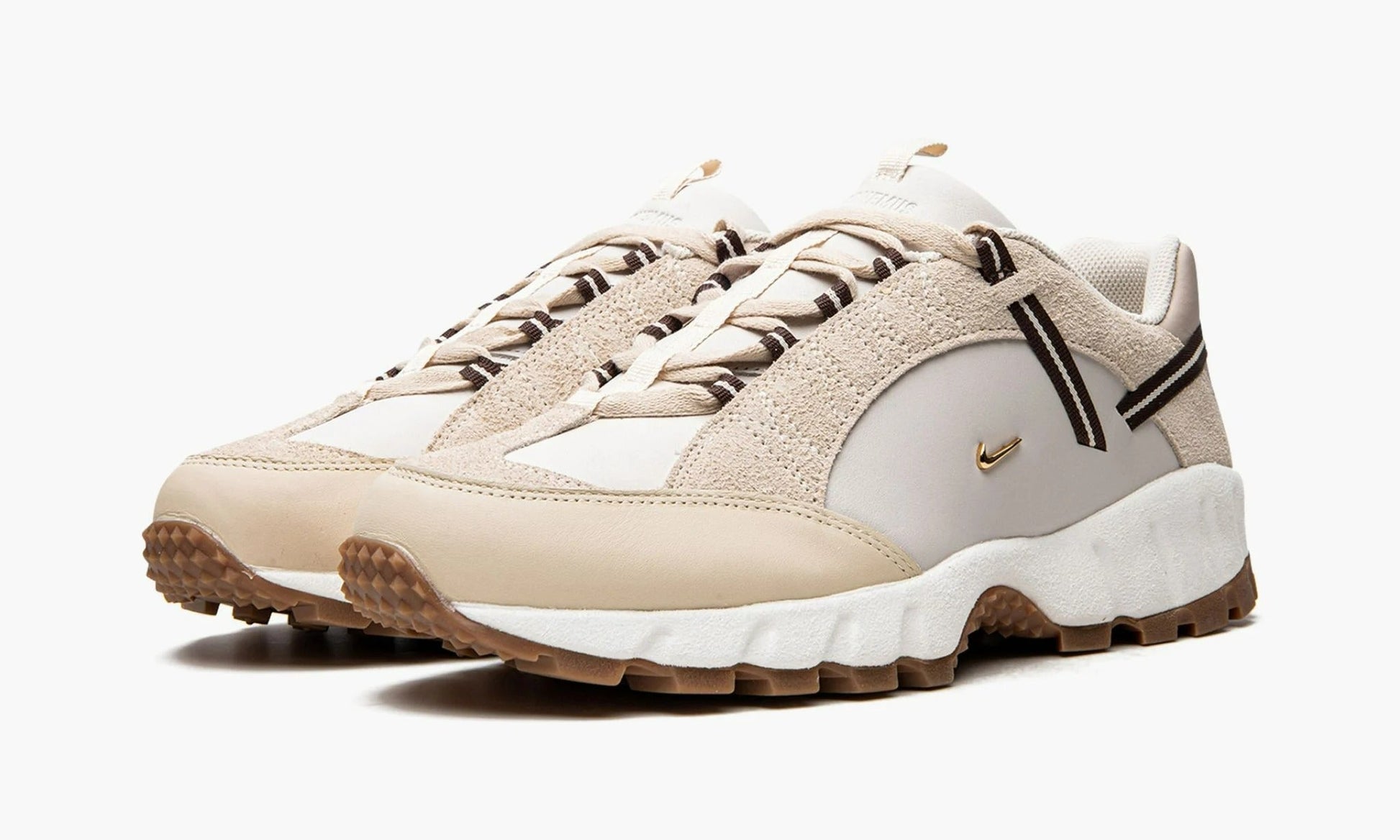 Air Humara LX WMNS Jacquemus Light Bone Gold - DR0420 001 | The Sortage
