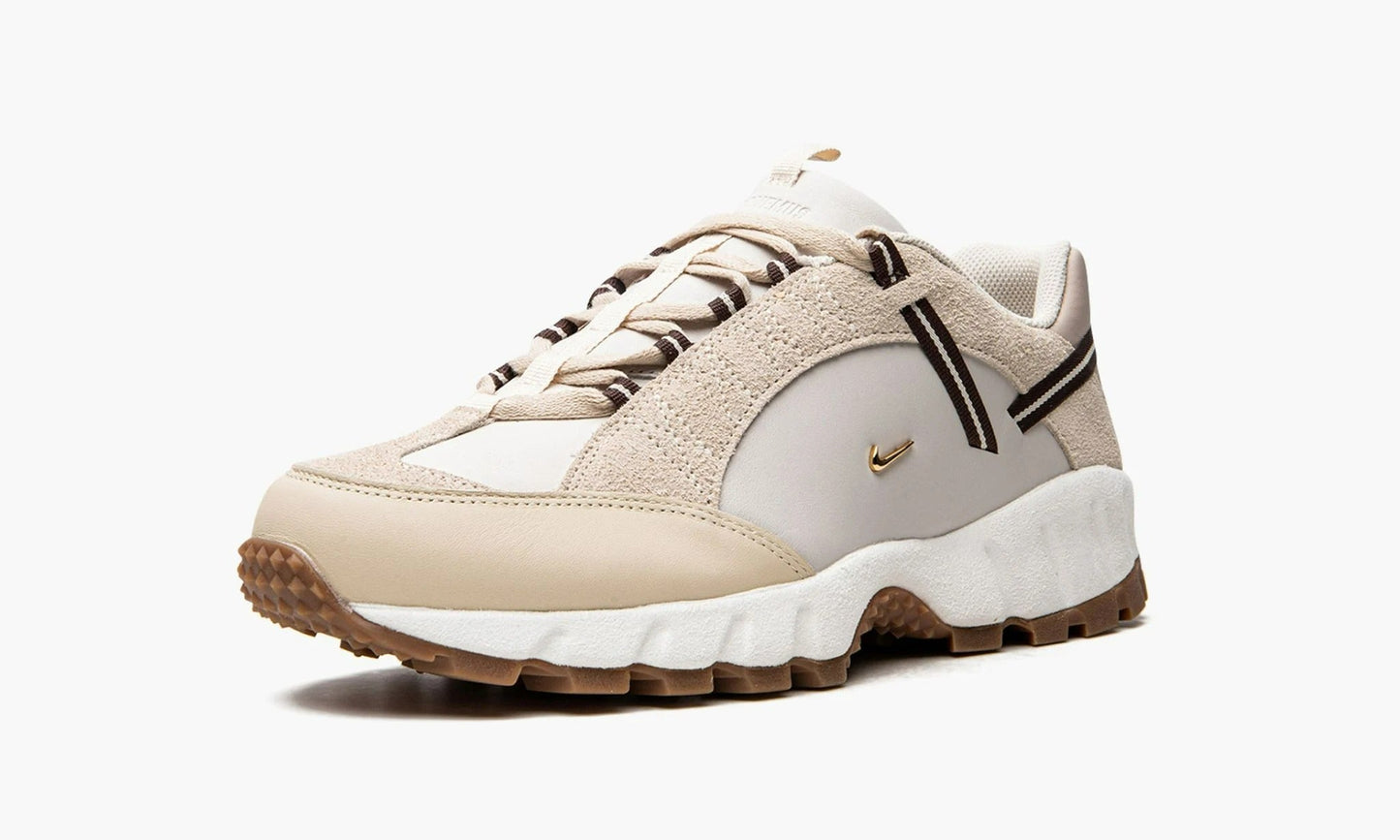 Air Humara LX WMNS Jacquemus Light Bone Gold - DR0420 001 | The Sortage