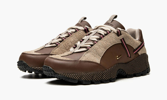 Air Humara LX WMNS Jacquemus Ale Brown Gold - DR0420 200 | The Sortage