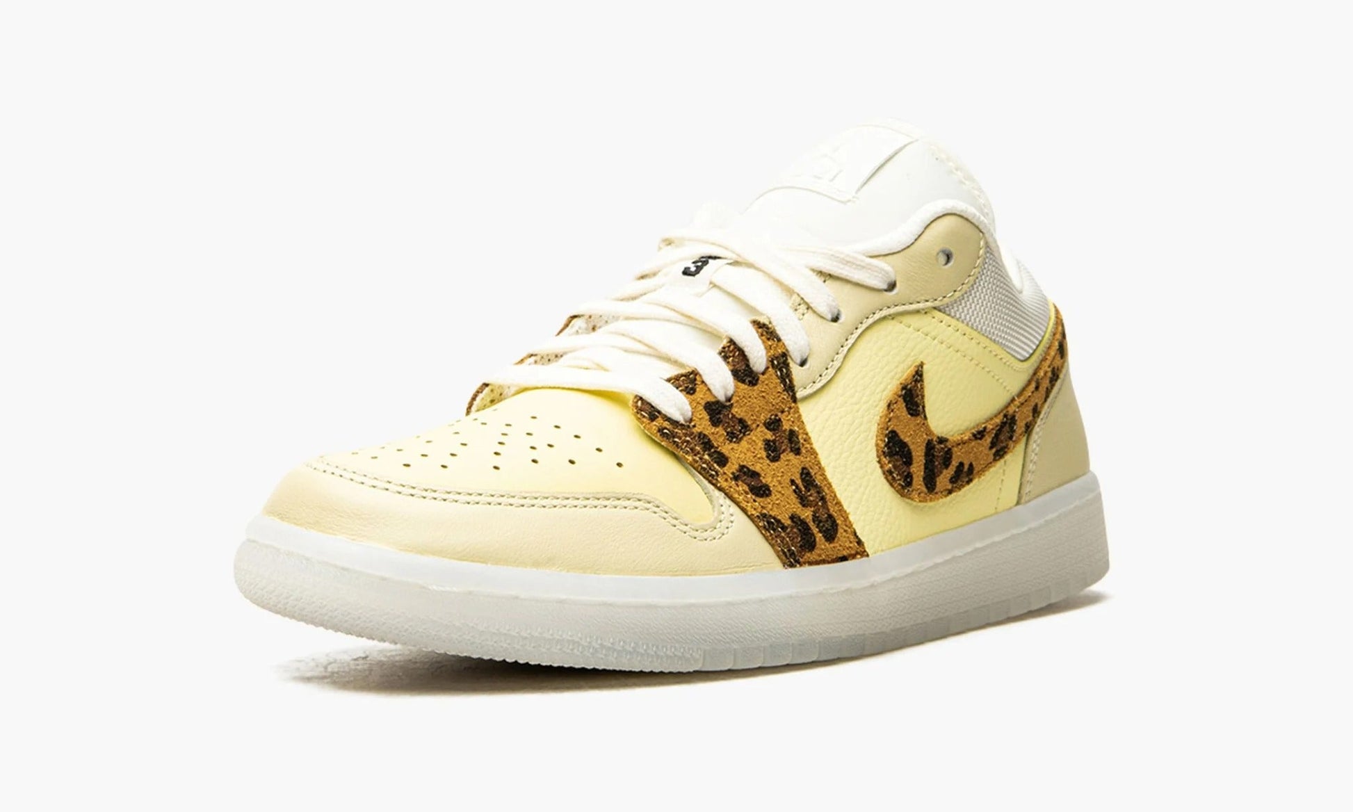 Air Jordan 1 Low SNKRS Day - DN6998 700 | The Sortage