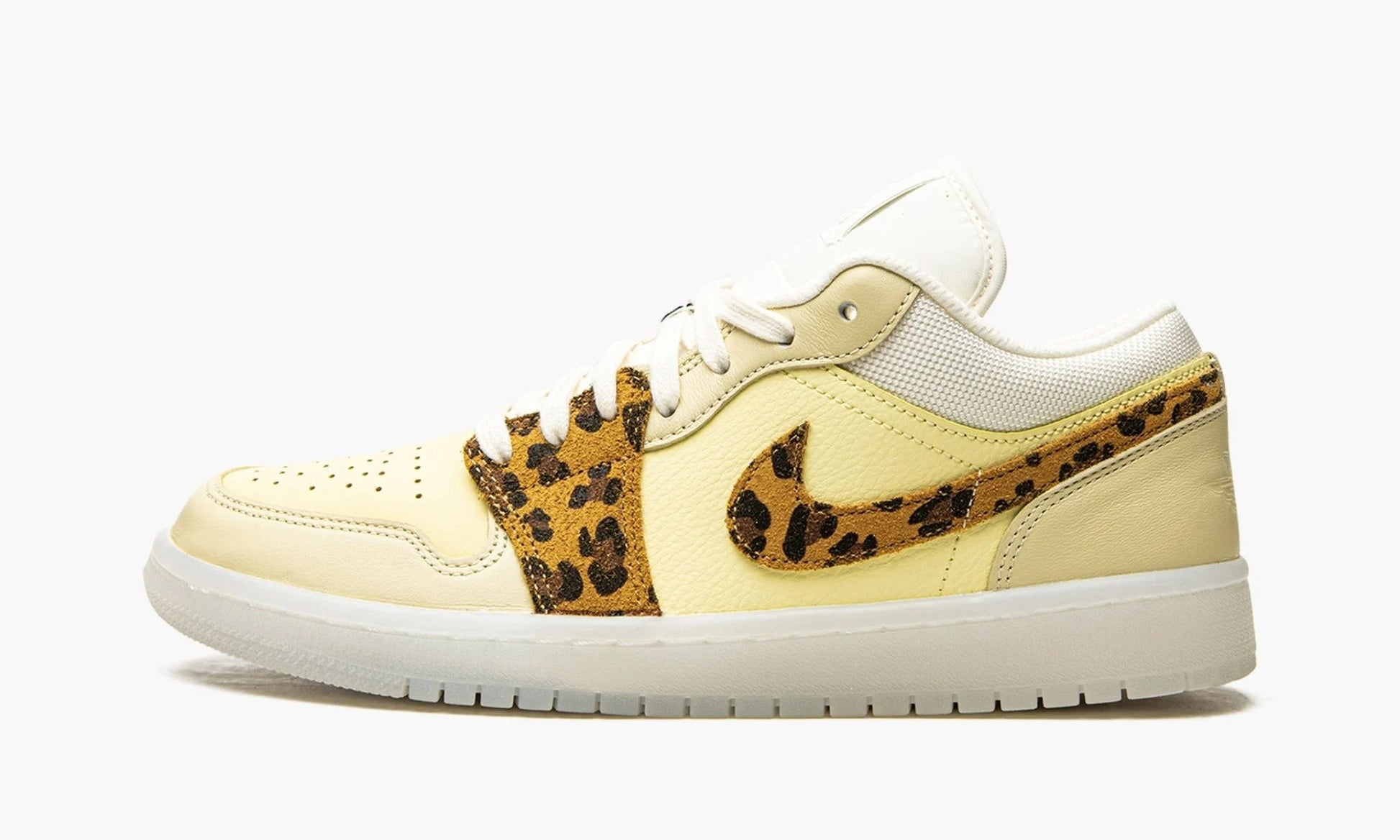 Air Jordan 1 Low SNKRS Day - DN6998 700 | The Sortage