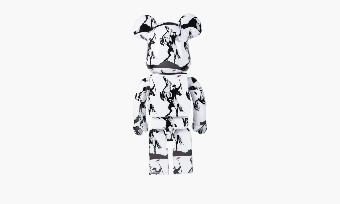 Bearbrick Highwayman 1000% | The Sortage