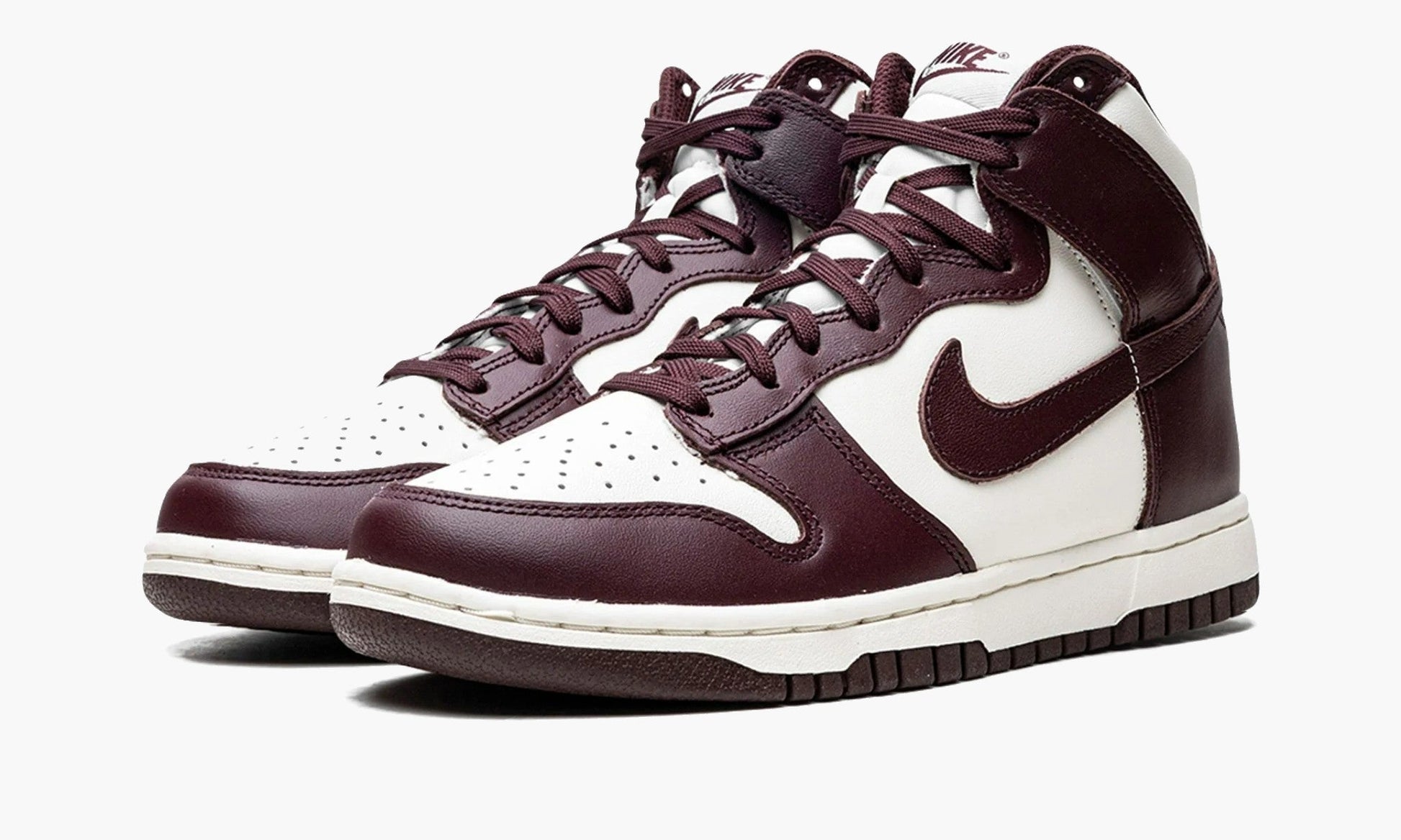 Dunk High WMNS Burgundy Crush - DD1869 601 | The Sortage