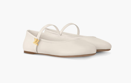 Romy Flat Ballerina Lambskin "Ecru White"